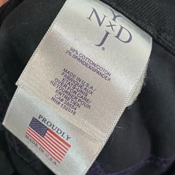 NYDJ Black Slimming Mid Rise Straight Leg Jeans 4 - Picture 5 of 5